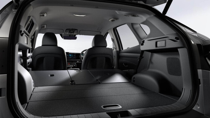 Hyundai TUCSON 1.6T Premium 5dr Petrol Estate - Image 5